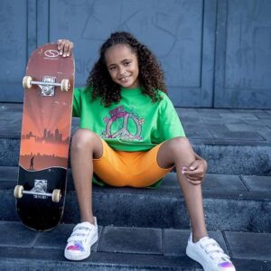 T-shirt dziewczęcy Kiz By Kids oversize zielona