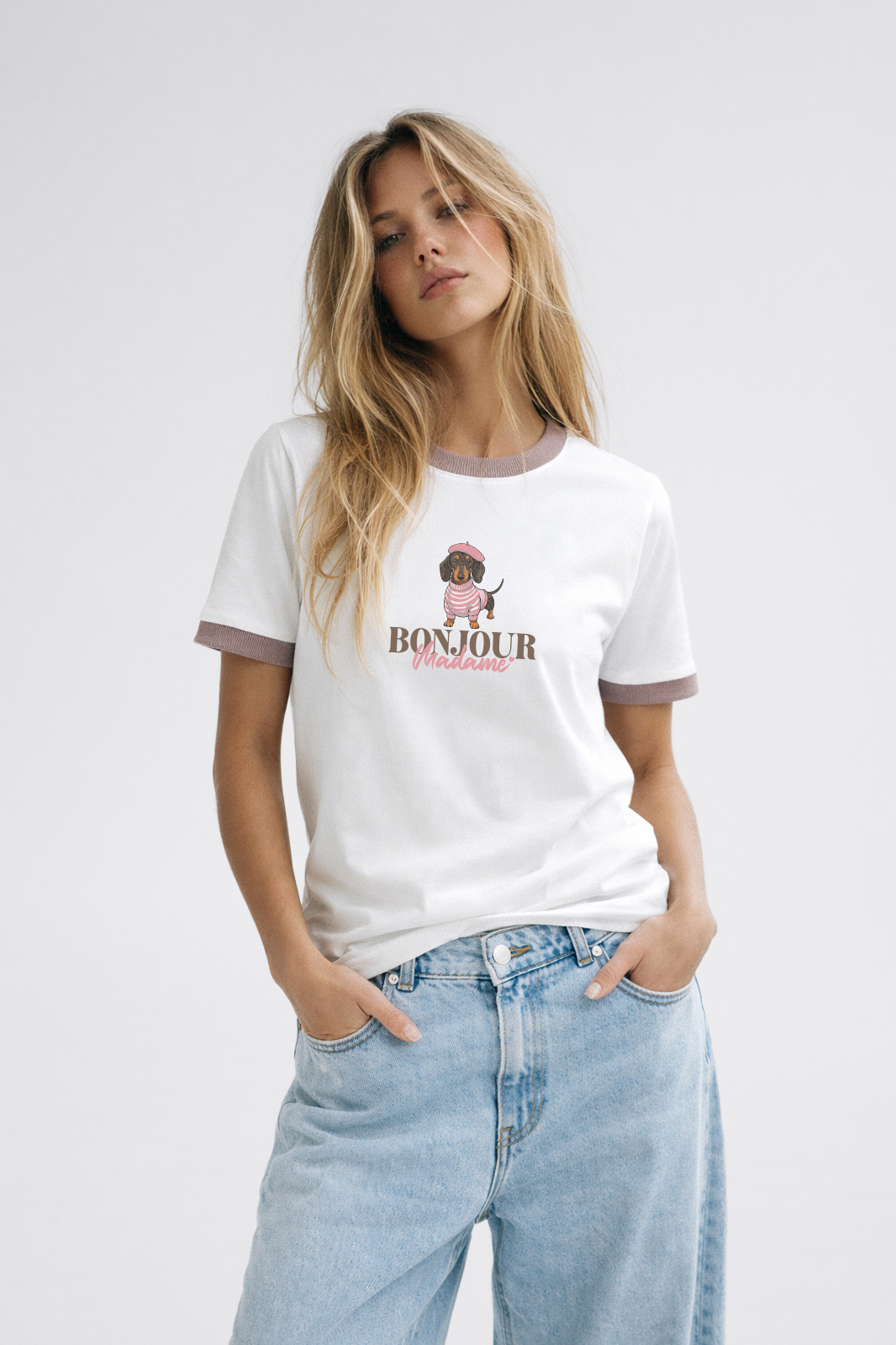 T-shirt śmietankowy BONJOUR z lamówką jamniczek Bopoco