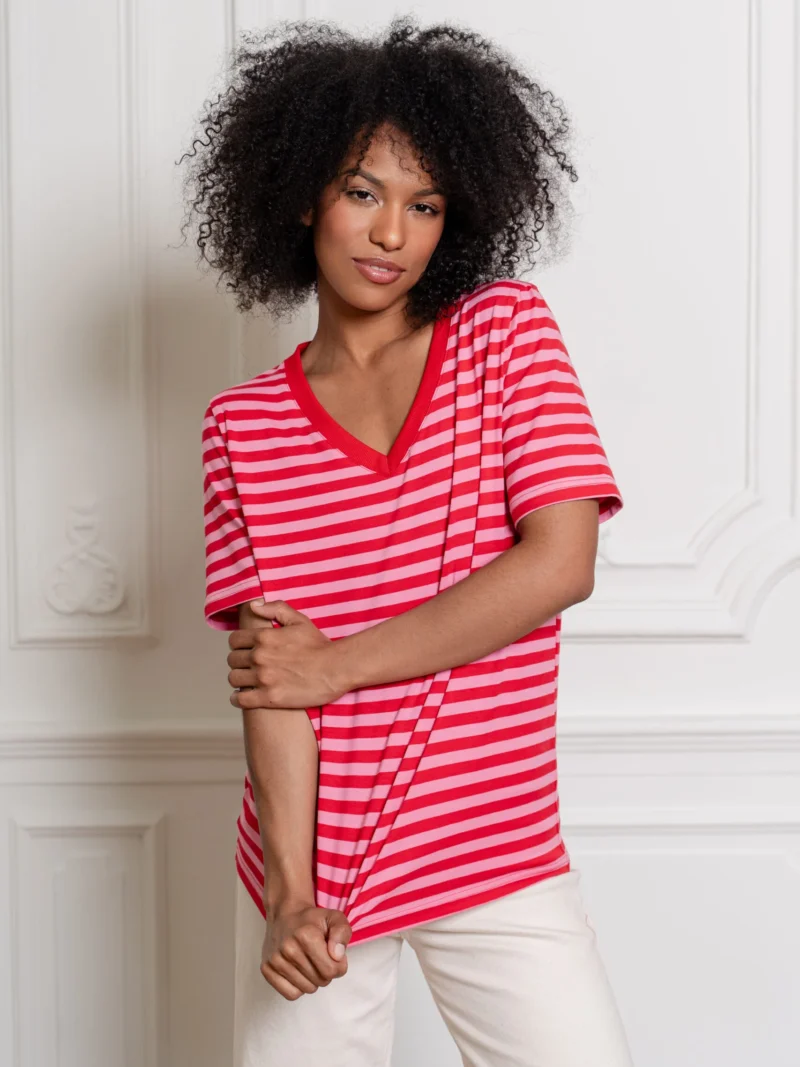 T-shirt damski V-neck serek w paski czerwono-różowe Bopoco