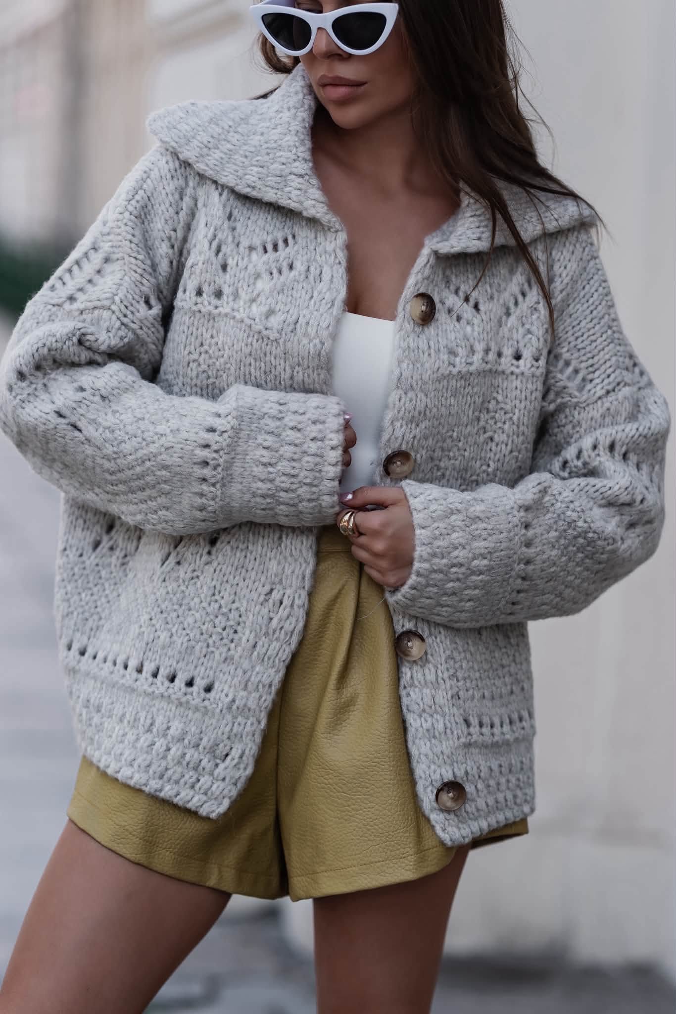 Sweter damski kardigan z kołnierzem luźny krój Polly