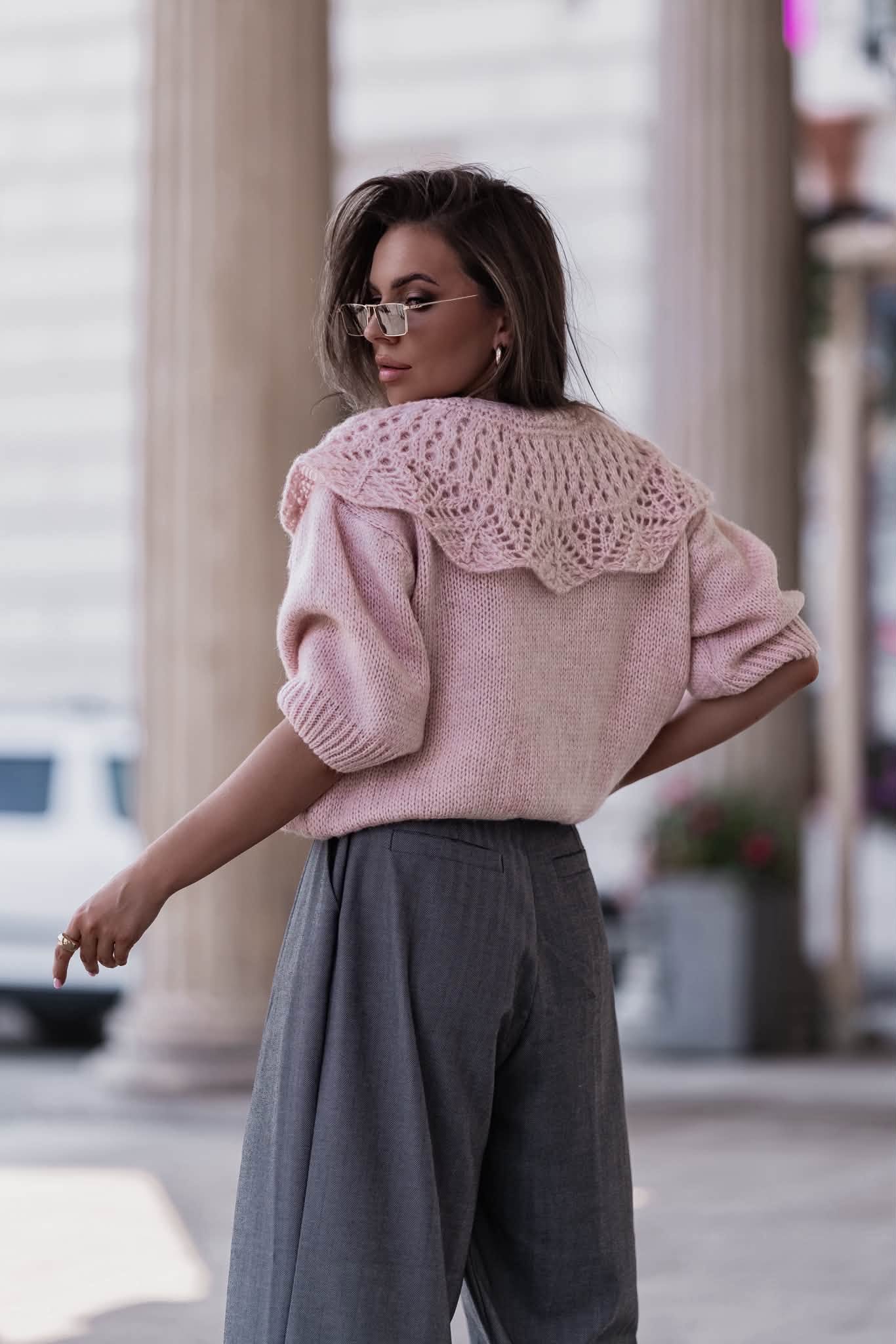 Sweter damski z kołnierzykiem Pola - obrazek 9