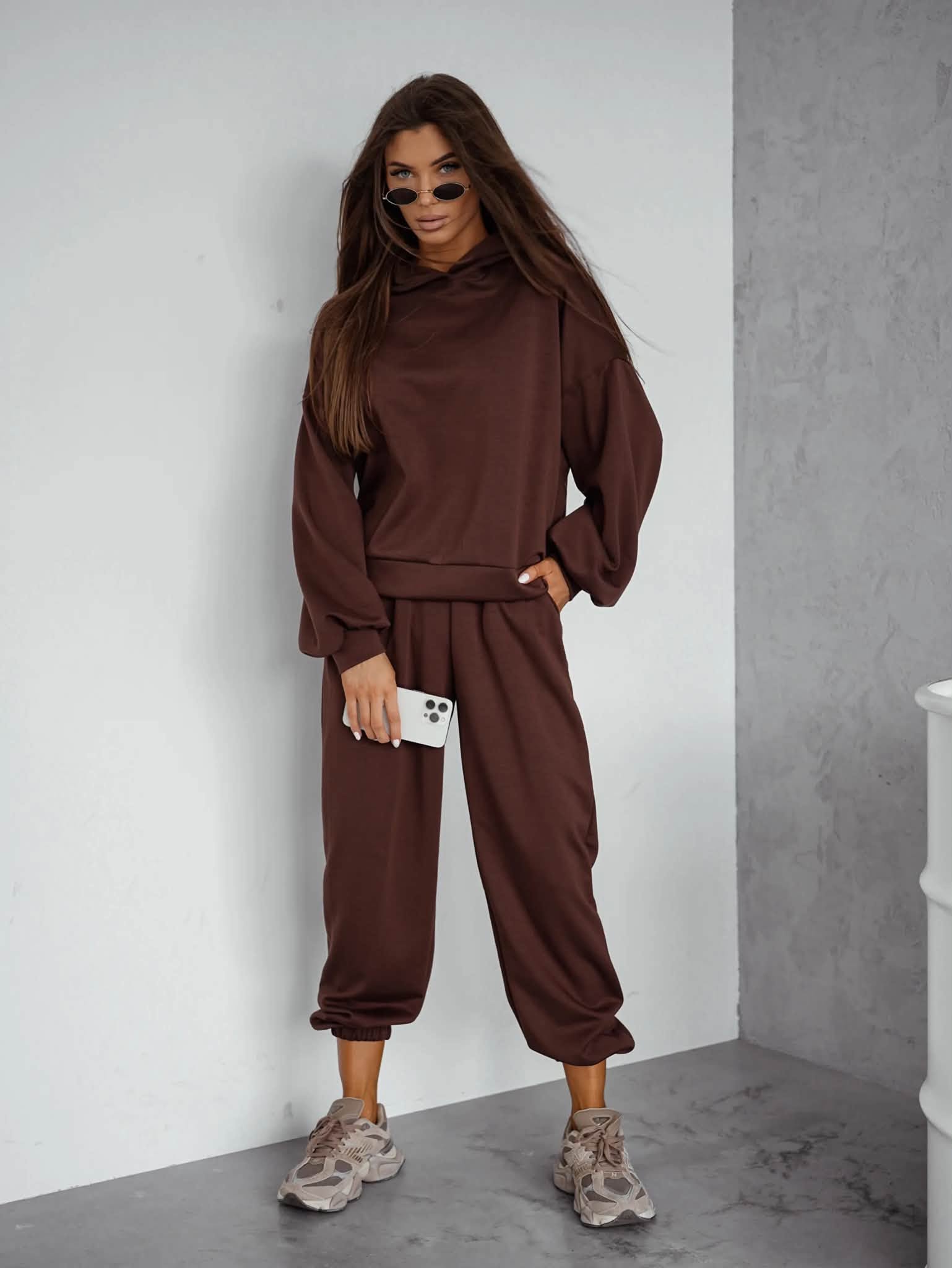 Komplet damski masełkowy basic bluza spodnie Maslove czekoladowy - obrazek 4